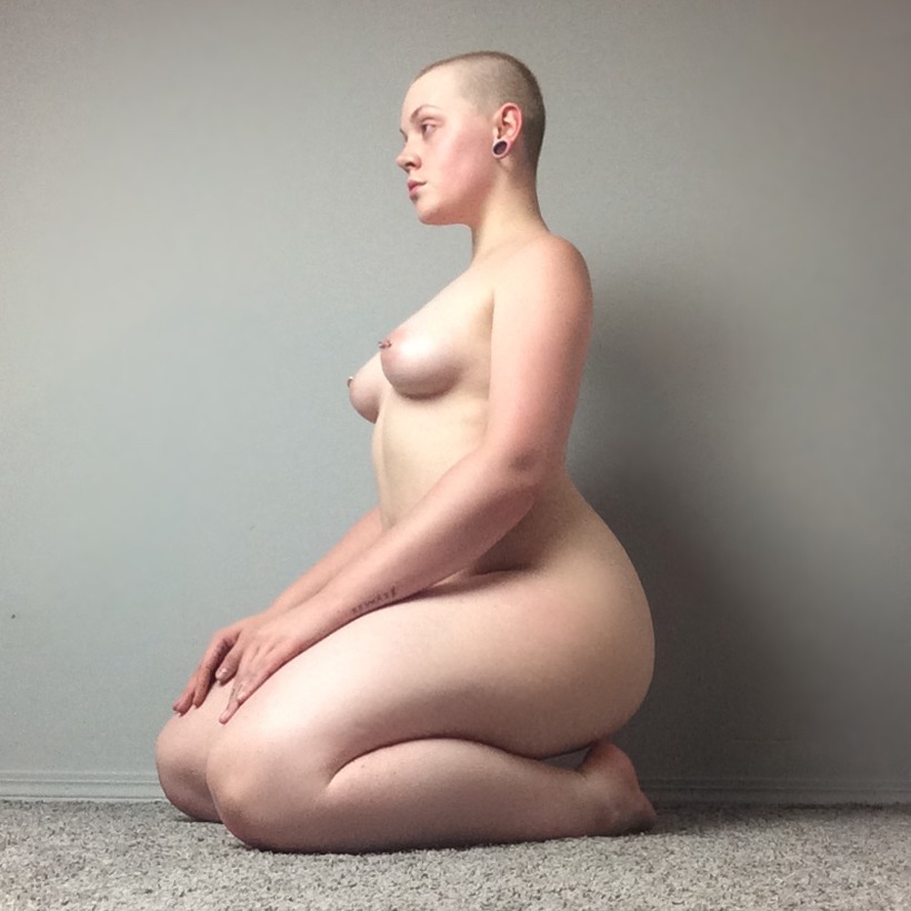 The Girl Who Goes Bald nude photos